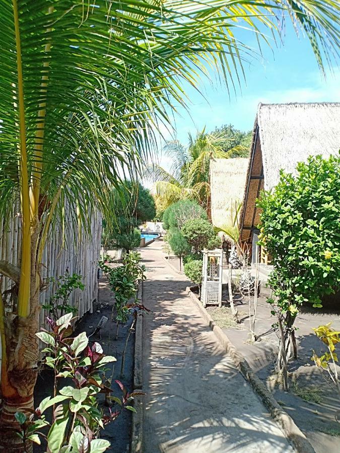 Youpy Bungalows Gili Air Exteriör bild