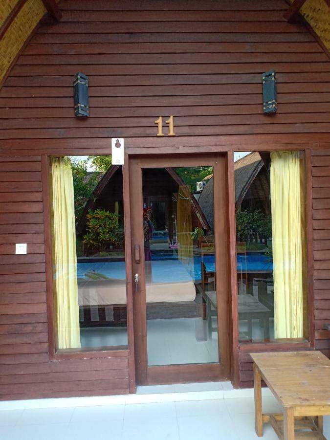 Youpy Bungalows Gili Air Exteriör bild