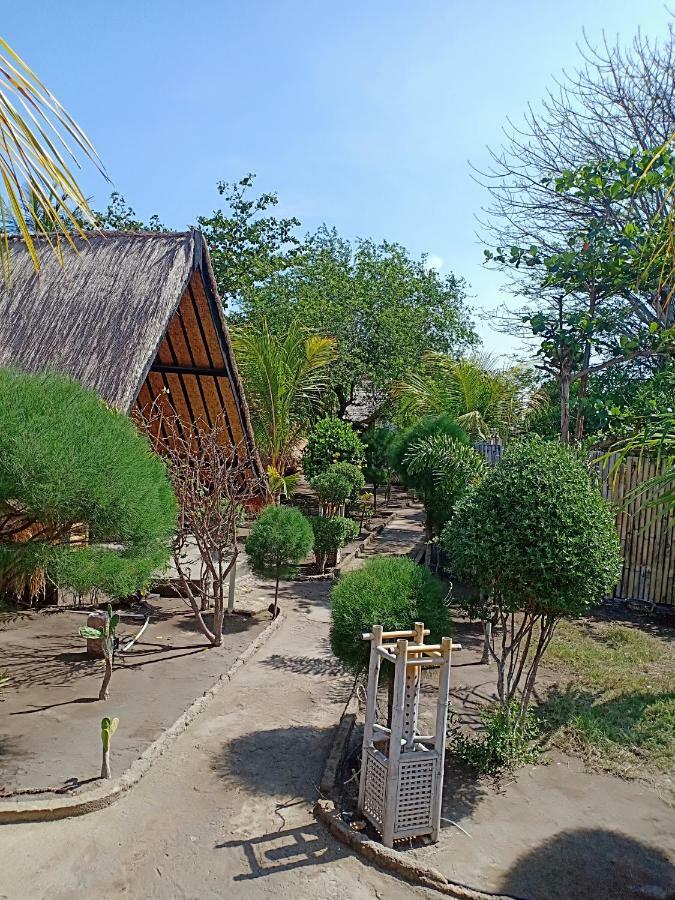 Youpy Bungalows Gili Air Exteriör bild
